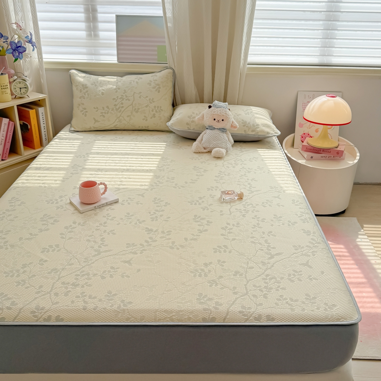 91家纺网 家纺一手货源 找家纺 多乐家纺 206新款冰豆豆防水凉感软席凉席席子 花枝金叶-床笠款