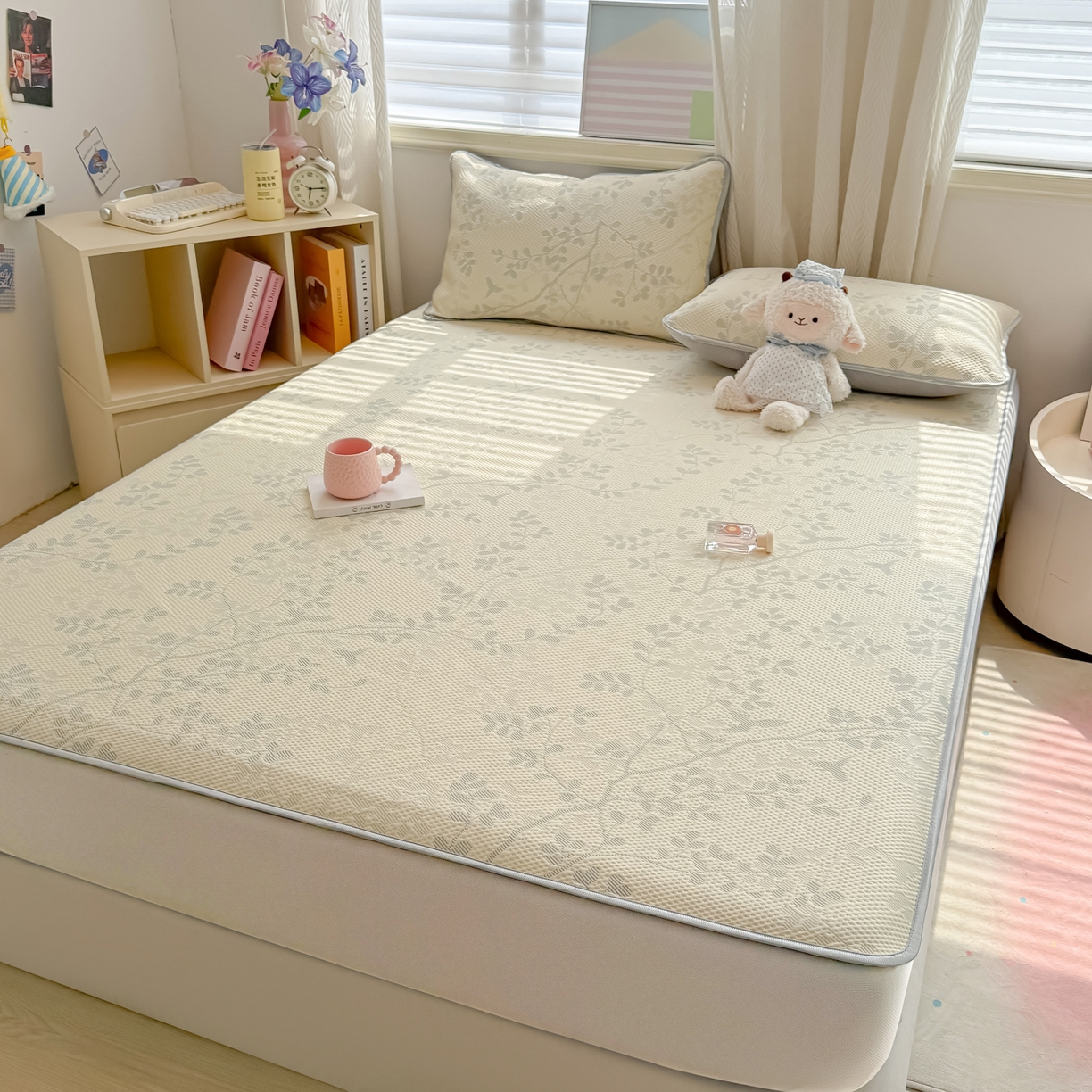 91家纺网 家纺一手货源 找家纺 多乐家纺 206新款冰豆豆防水凉感软席凉席席子 花枝金叶-床席款