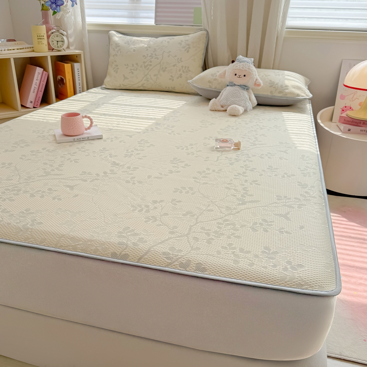 91家纺网 家纺一手货源 找家纺 多乐家纺 206新款冰豆豆防水凉感软席凉席席子 花枝金叶-床席款