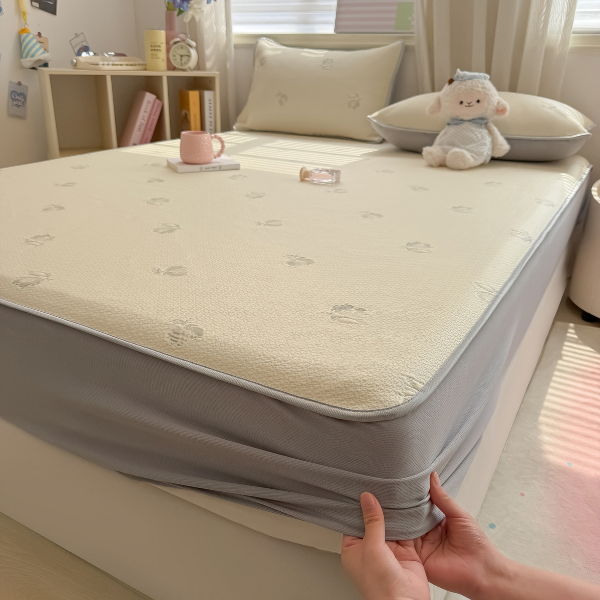 91家纺网 家纺一手货源 找家纺 多乐家纺 206新款冰豆豆防水凉感软席凉席席子 小玫瑰-床笠款