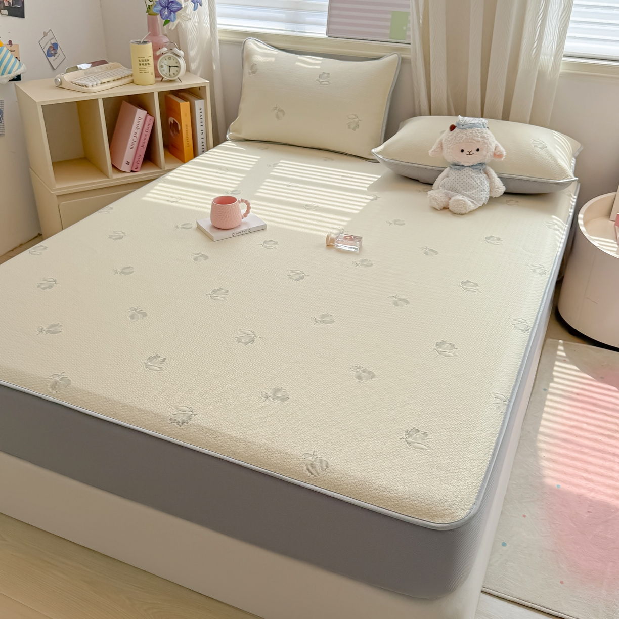 91家纺网 家纺一手货源 找家纺 多乐家纺 206新款冰豆豆防水凉感软席凉席席子 小玫瑰-床笠款