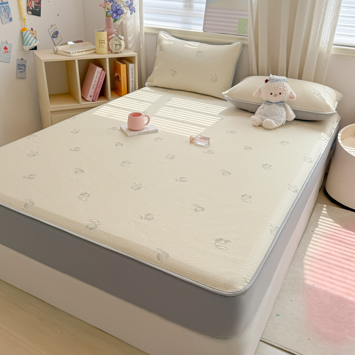 91家纺网 家纺一手货源 找家纺 多乐家纺 206新款冰豆豆防水凉感软席凉席席子 小玫瑰-床笠款