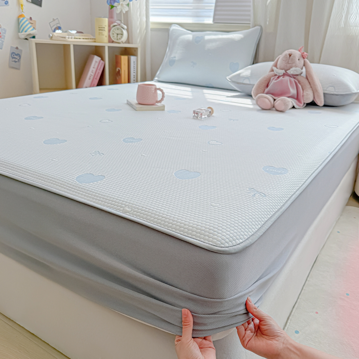 91家纺网 家纺一手货源 找家纺 多乐家纺 206新款冰豆豆防水凉感软席凉席席子 蝴蝶爱心-床笠款