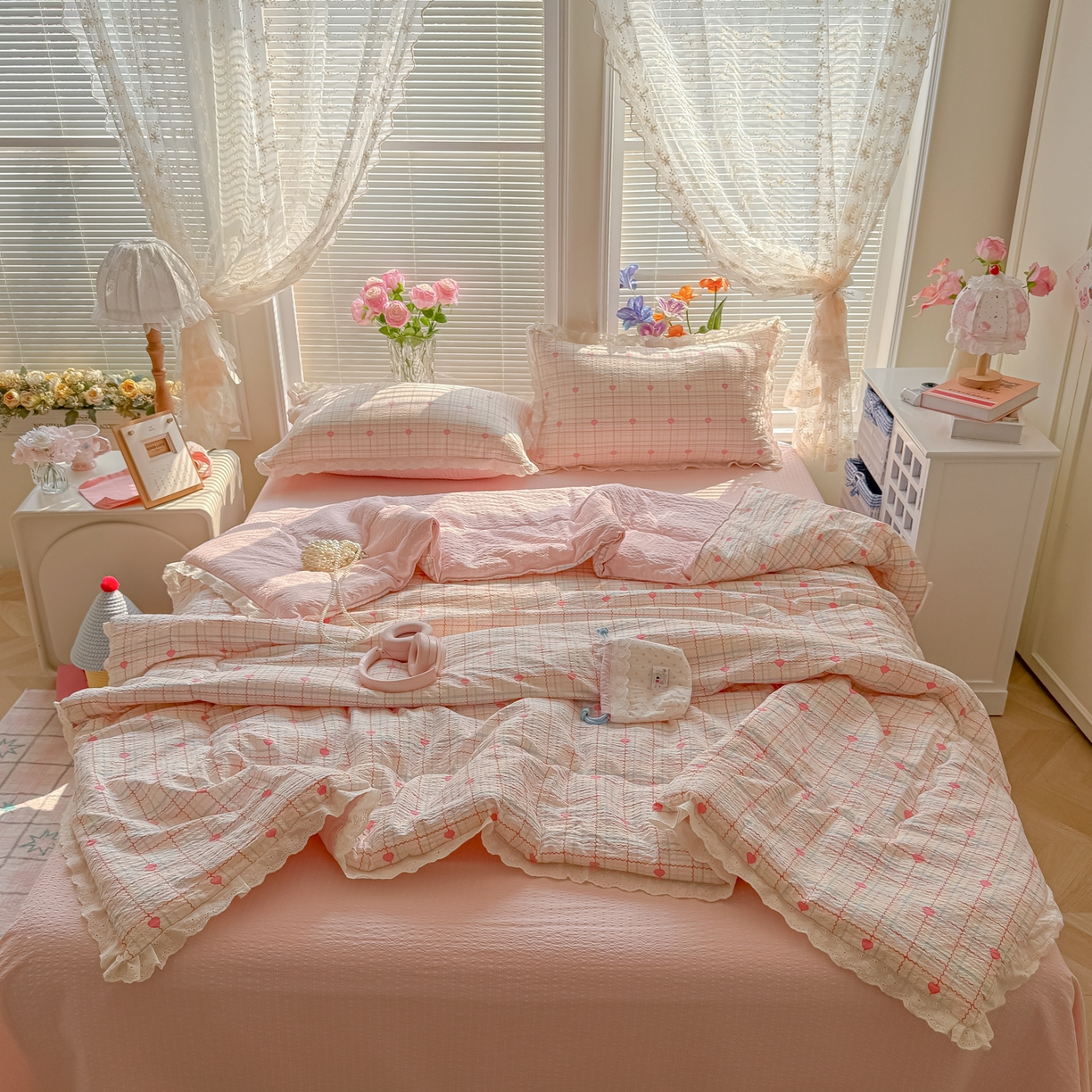 玉海棠家纺 2026新款泡芙纱全棉纯棉蕾丝花边夏被-花笺系列（软乎乎的质感，治愈所有疲惫） 花笺-格格心