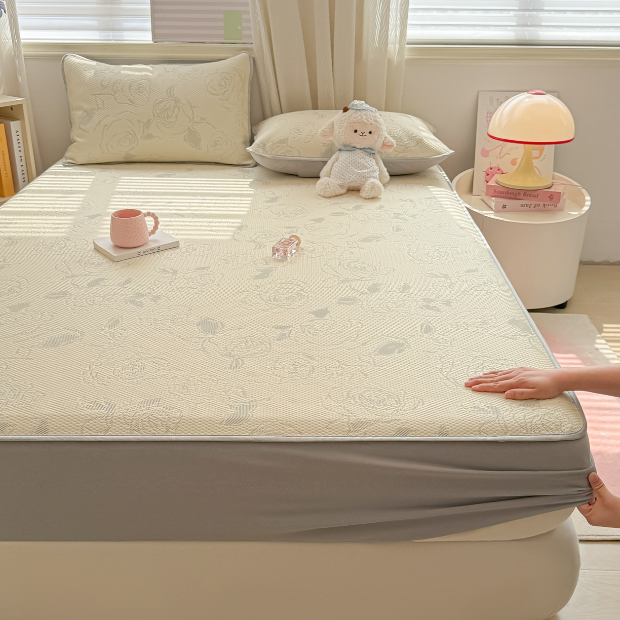 91家纺网 家纺一手货源 找家纺 多乐家纺 206新款冰豆豆防水凉感软席凉席席子 大玫瑰-床笠款