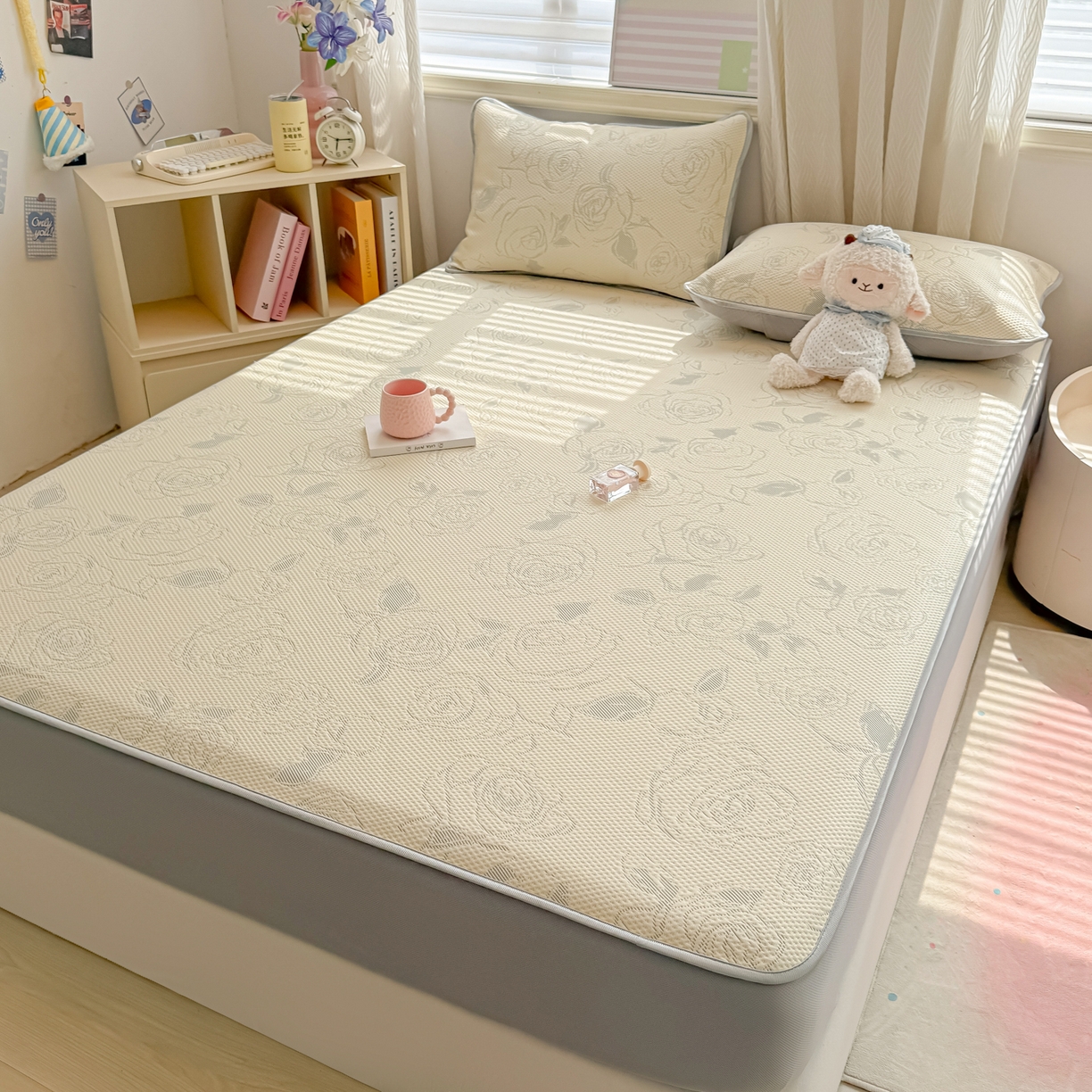 91家纺网 家纺一手货源 找家纺 多乐家纺 206新款冰豆豆防水凉感软席凉席席子 大玫瑰-床笠款