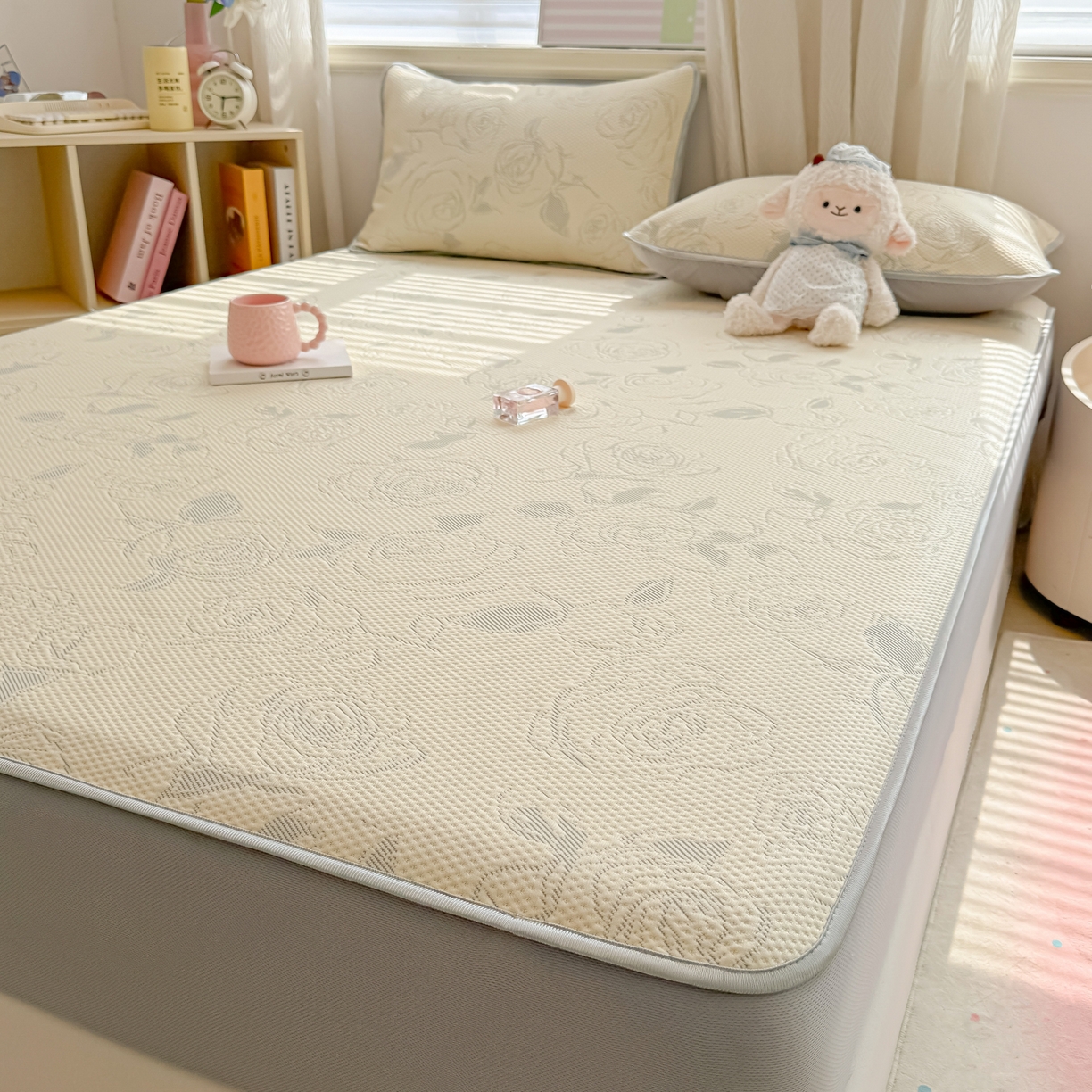 91家纺网 家纺一手货源 找家纺 多乐家纺 206新款冰豆豆防水凉感软席凉席席子 大玫瑰-床笠款