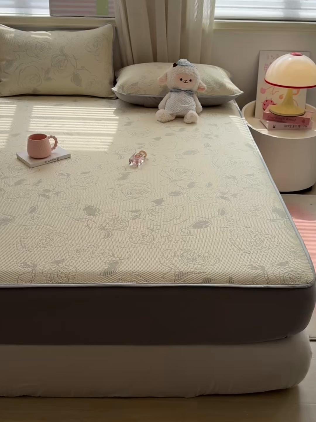 91家纺网 家纺一手货源 找家纺 多乐家纺 206新款冰豆豆防水凉感软席凉席席子 大玫瑰-床笠款