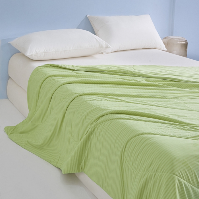 91家纺网 家纺一手货源 找家纺 库里梦家纺 2026新款100%真锦氨无印提花凉感空调被夏被夏凉被 条纹春绿