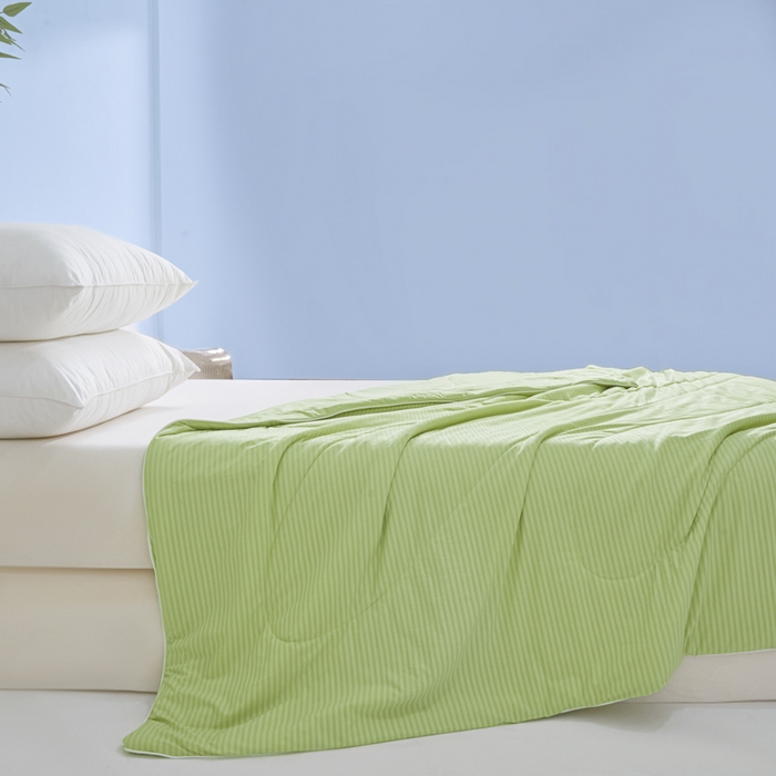 91家纺网 家纺一手货源 找家纺 库里梦家纺 2026新款100%真锦氨无印提花凉感空调被夏被夏凉被 条纹春绿