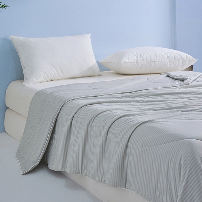 91家纺网 家纺一手货源 找家纺 库里梦家纺 2026新款100%真锦氨无印提花凉感空调被夏被夏凉被 条纹灰