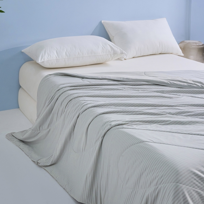 91家纺网 家纺一手货源 找家纺 库里梦家纺 2026新款100%真锦氨无印提花凉感空调被夏被夏凉被 条纹灰