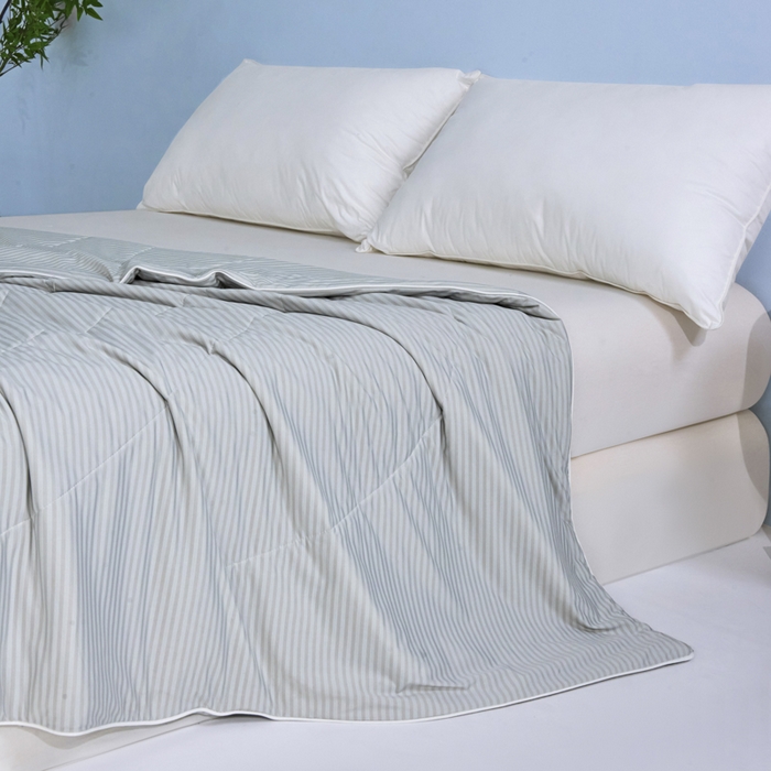 91家纺网 家纺一手货源 找家纺 库里梦家纺 2026新款100%真锦氨无印提花凉感空调被夏被夏凉被 条纹灰