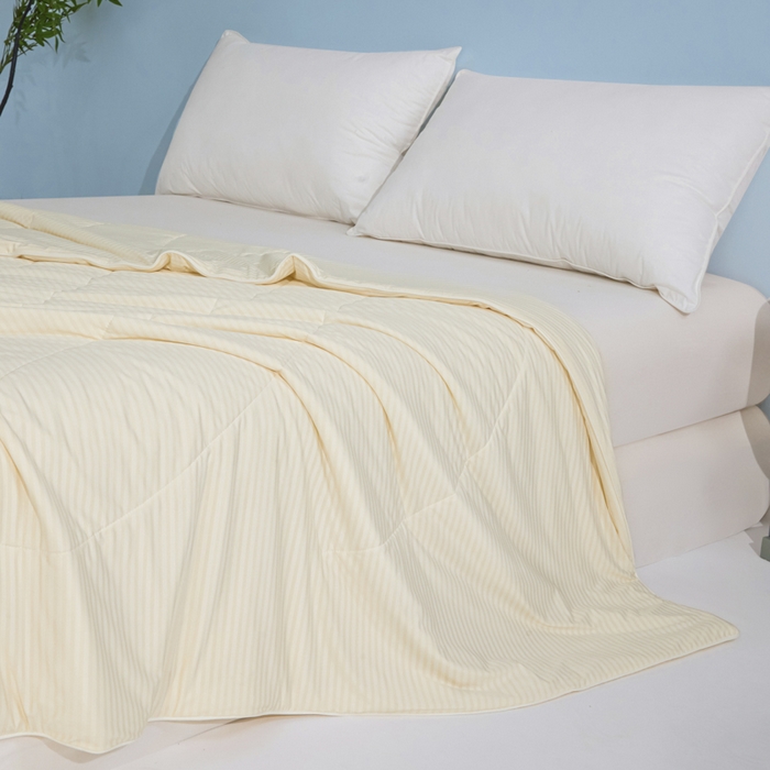 91家纺网 家纺一手货源 找家纺 库里梦家纺 2026新款100%真锦氨无印提花凉感空调被夏被夏凉被 条纹奶油黄