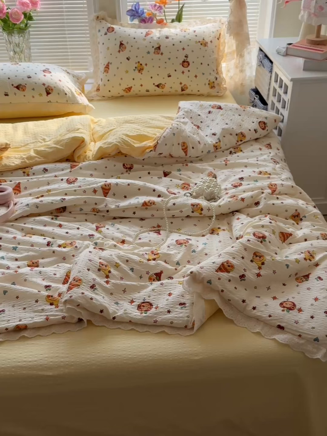 91家纺网 家纺一手货源 找家纺 玉海棠家纺 2026新款泡芙纱全棉纯棉蕾丝花边夏被-花笺系列（软乎乎的质感，治愈所有疲惫） 花笺-旧街星星