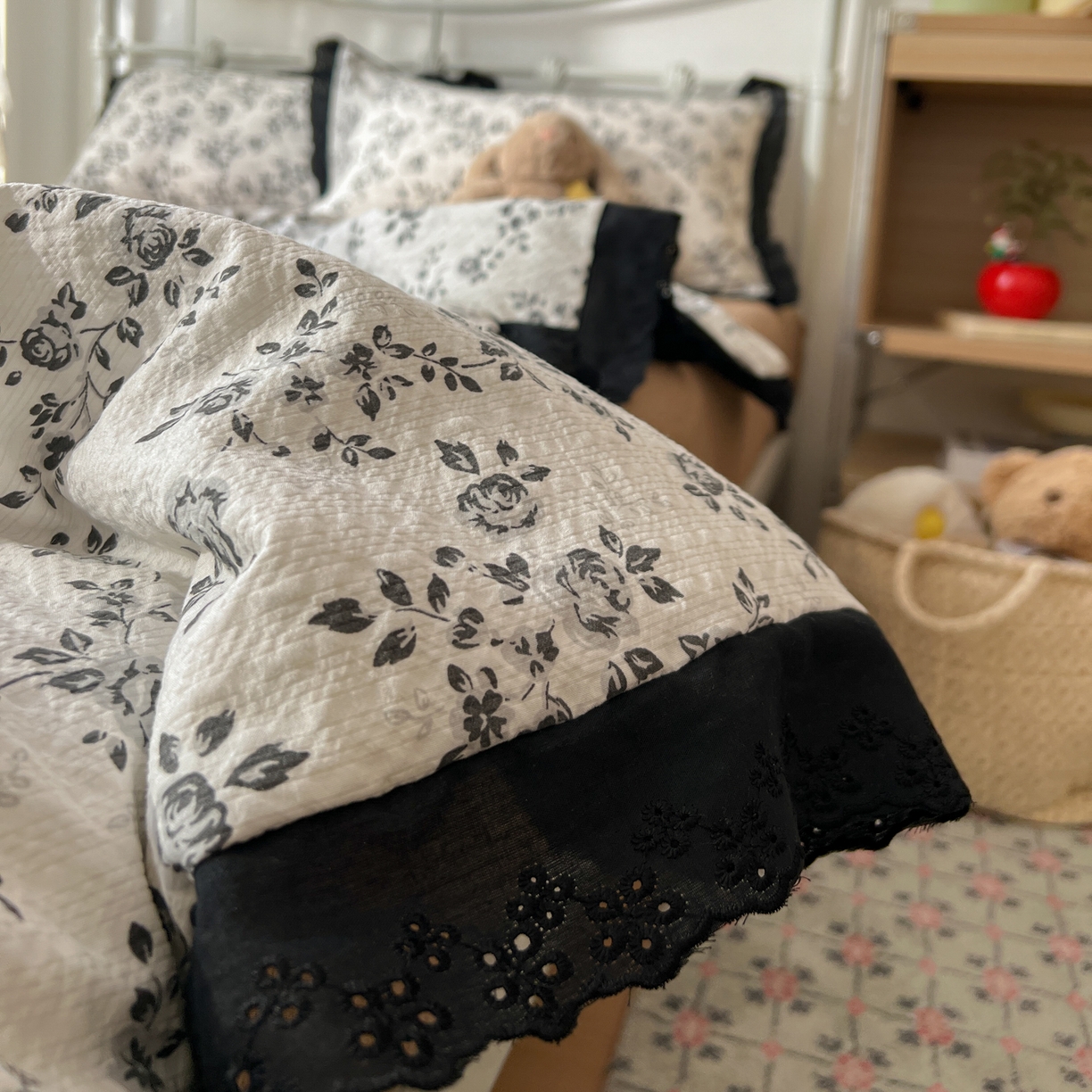 91家纺网 家纺一手货源 找家纺 十里居 2026新款A类全棉花边泡芙棉夏凉被 玫瑰黑