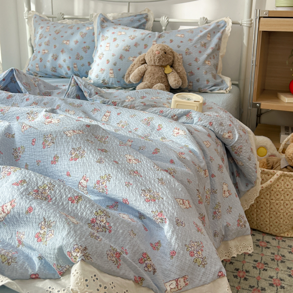 91家纺网 家纺一手货源 找家纺 十里居 2026新款A类全棉花边泡芙棉夏凉被 丛林小兔