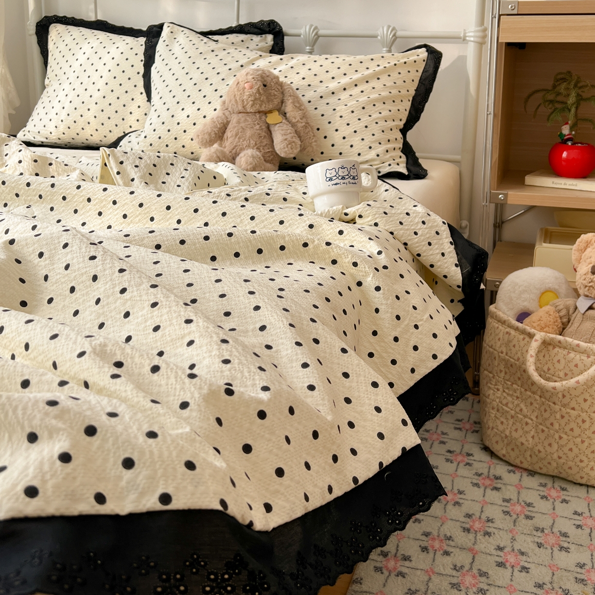 91家纺网 家纺一手货源 找家纺 十里居 2026新款A类全棉花边泡芙棉夏凉被 波点黑
