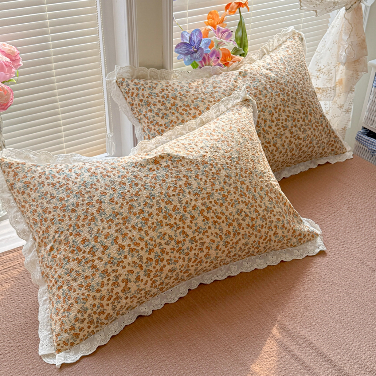 91家纺网 家纺一手货源 找家纺 玉海棠家纺 2026新款泡芙纱全棉纯棉蕾丝花边夏被-花笺系列（软乎乎的质感，治愈所有疲惫） 花笺-暖橘枝