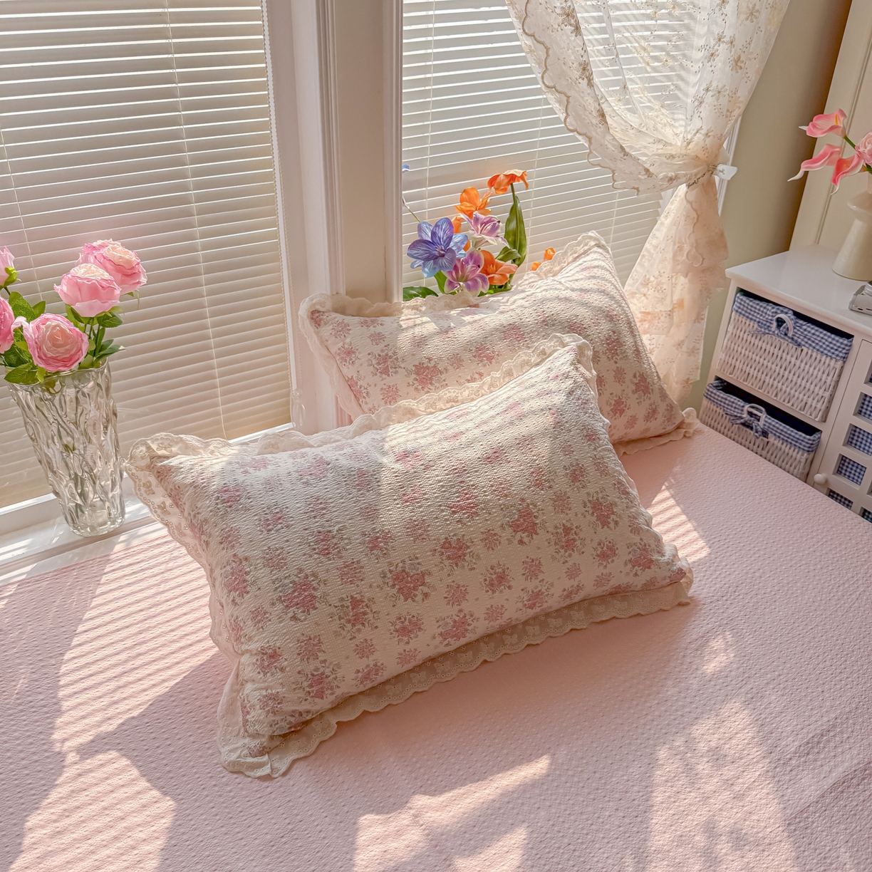 91家纺网 家纺一手货源 找家纺 玉海棠家纺 2026新款泡芙纱全棉纯棉蕾丝花边夏被-花笺系列（软乎乎的质感，治愈所有疲惫） 花笺-日光漫游