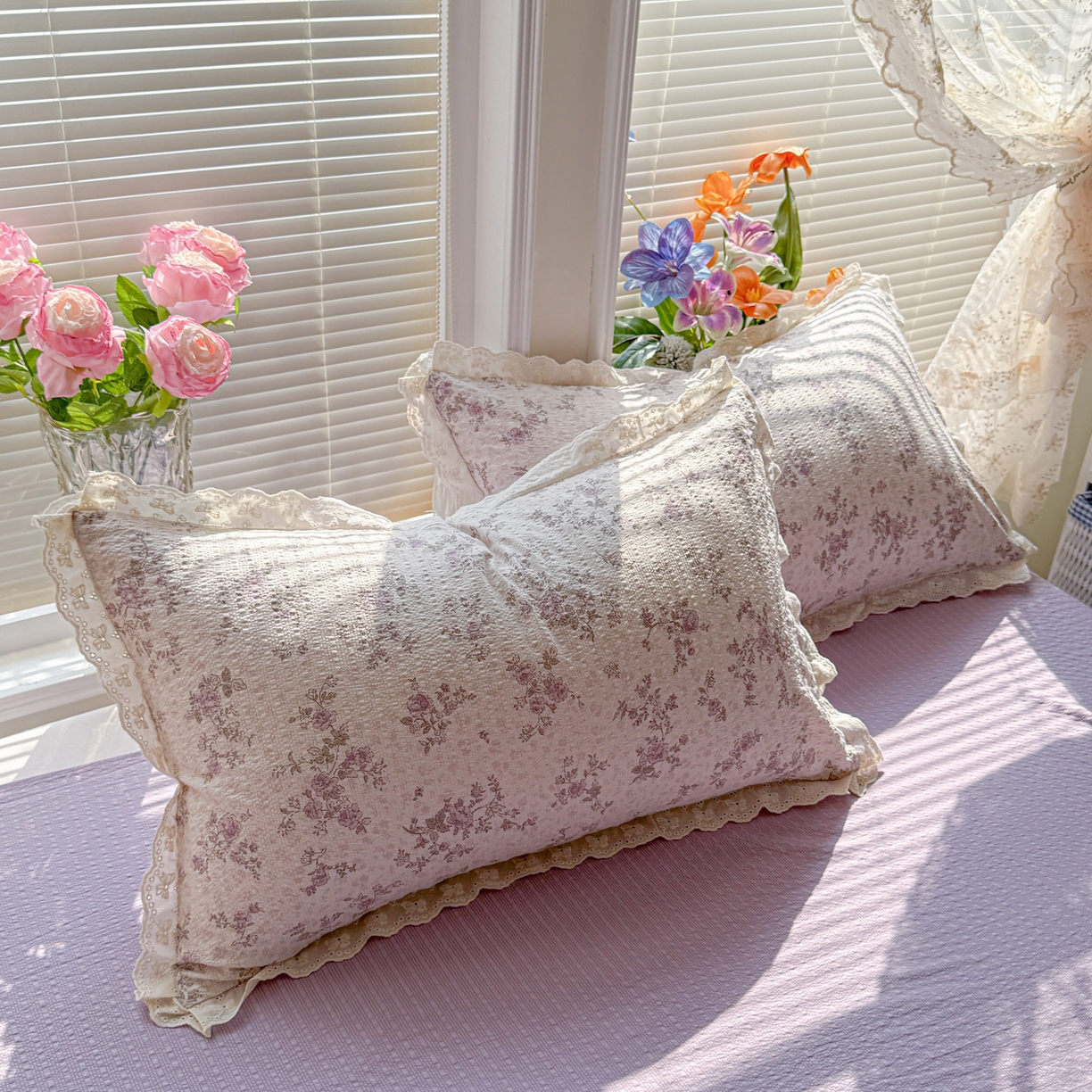 91家纺网 家纺一手货源 找家纺 玉海棠家纺 2026新款泡芙纱全棉纯棉蕾丝花边夏被-花笺系列（软乎乎的质感，治愈所有疲惫） 花笺-柔紫碎花屿