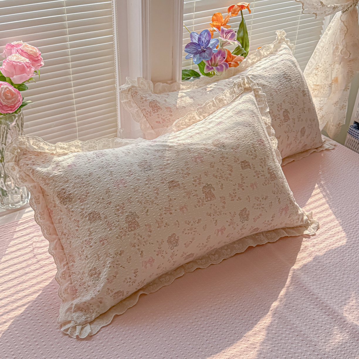 91家纺网 家纺一手货源 找家纺 玉海棠家纺 2026新款泡芙纱全棉纯棉蕾丝花边夏被-花笺系列（软乎乎的质感，治愈所有疲惫） 花笺-庄园小兔