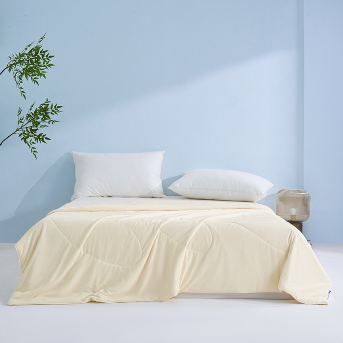 91家纺网 家纺一手货源 找家纺 库里梦家纺 2026春夏新款网红直播爆款A类锦氨深海水藻凉感被夏凉被空调被 奶油黄