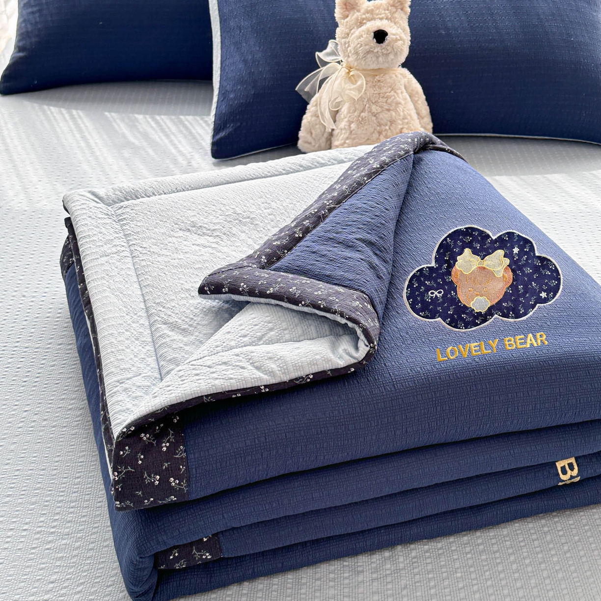 91家纺网 家纺一手货源 找家纺 （总）玉海棠家纺 2026新款泡芙纱夏被夏凉被空调被贴布绣四件套-安妮公主系列