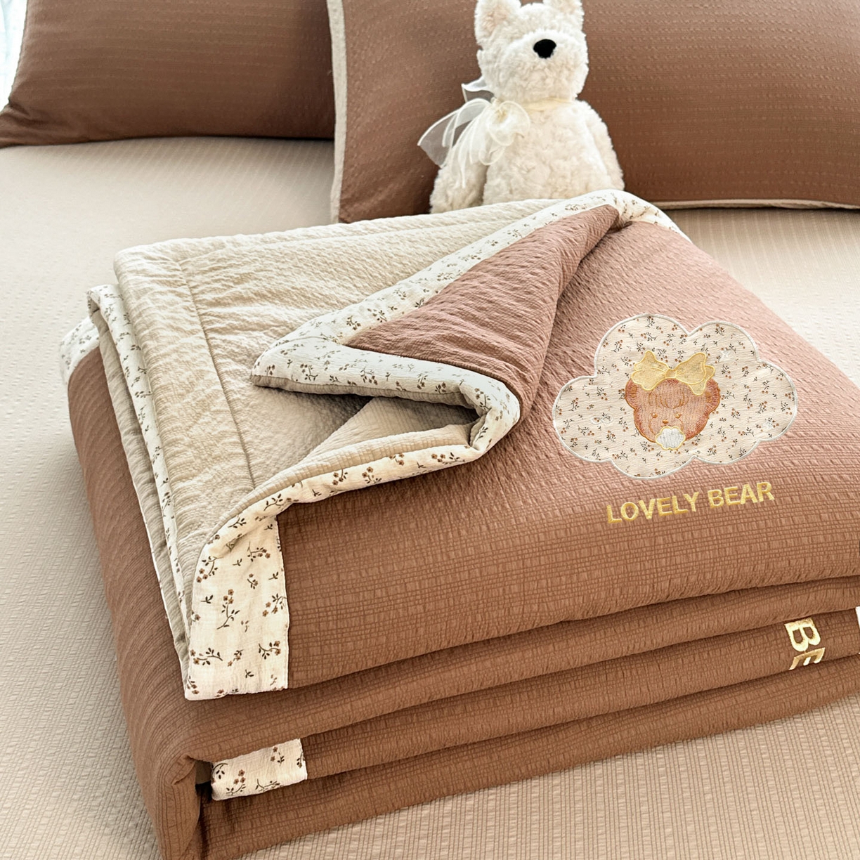 91家纺网 家纺一手货源 找家纺 （总）玉海棠家纺 2026新款泡芙纱夏被夏凉被空调被贴布绣四件套-安妮公主系列