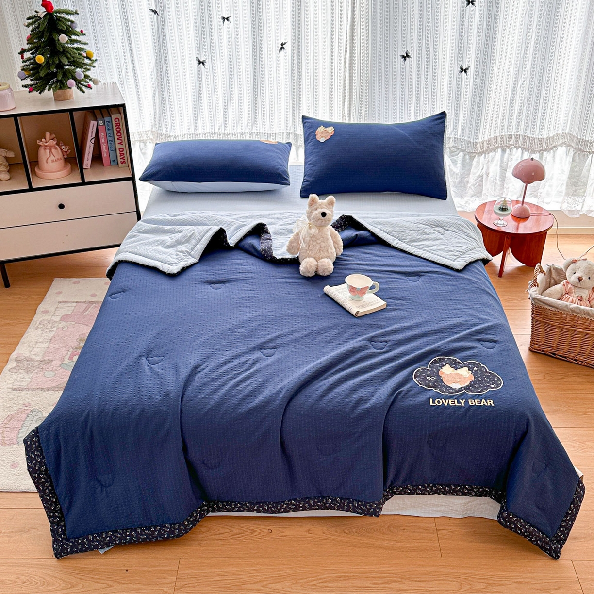 91家纺网 家纺一手货源 找家纺 玉海棠家纺 2026新款泡芙纱夏被夏凉被空调被贴布绣四件套-安妮公主系列 安妮公主-藏蓝