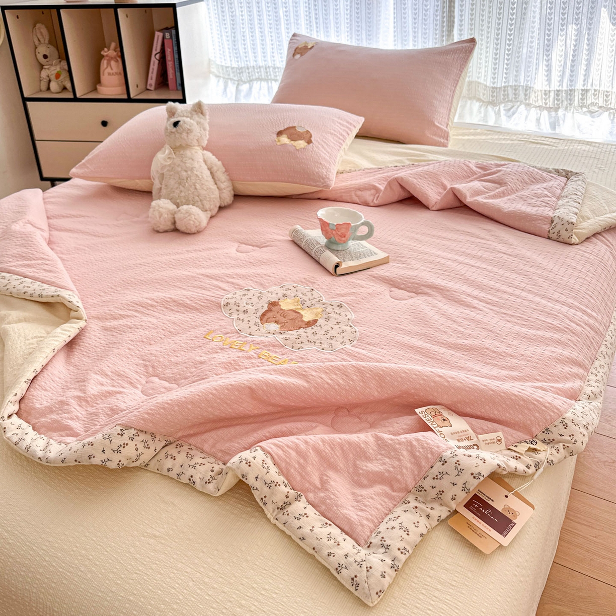 91家纺网 家纺一手货源 找家纺 玉海棠家纺 2026新款泡芙纱夏被夏凉被空调被贴布绣四件套-安妮公主系列 安妮公主-雅致粉