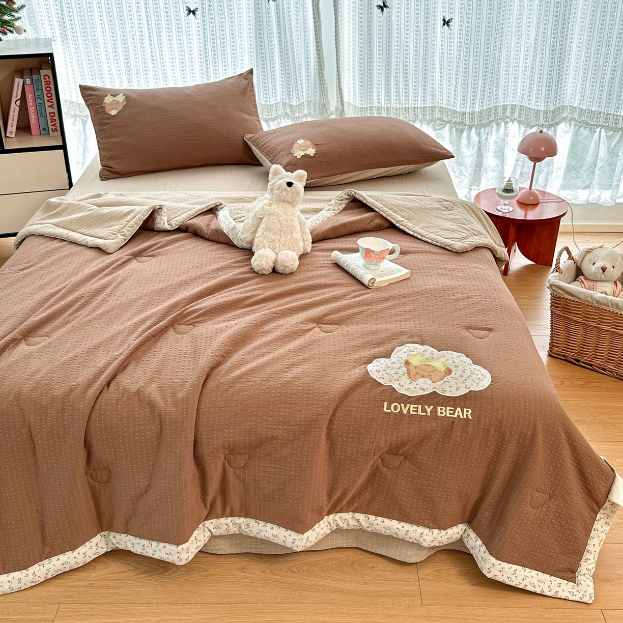 91家纺网 家纺一手货源 找家纺 玉海棠家纺 2026新款泡芙纱夏被夏凉被空调被贴布绣四件套-安妮公主系列 安妮公主-格调咖