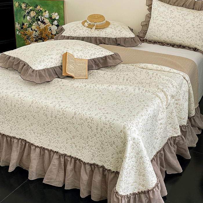 91家纺网 家纺一手货源 找家纺 红夫人 2026春夏新款韩式荷叶边高克重双色提花全凉感凉席三件套【单层不复合】 韩式星落