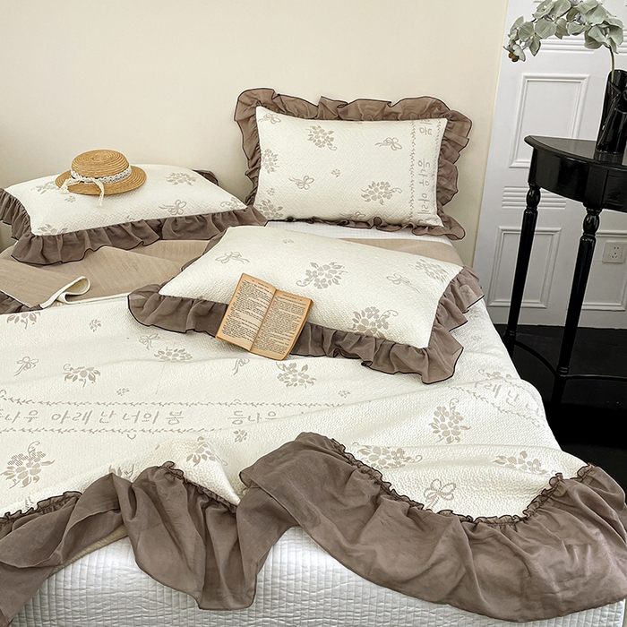 91家纺网 家纺一手货源 找家纺 （总）红夫人 2026春夏新款韩式荷叶边高克重双色提花全凉感凉席三件套【单层不复合】