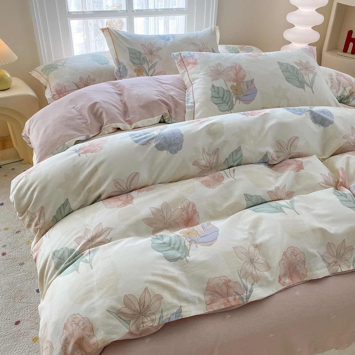 91家纺网 家纺一手货源 找家纺 钰锦铂2026新款直播爆款全棉四件套13070吊边床单一字绣印花纯棉三件套四件套 叶缦-米