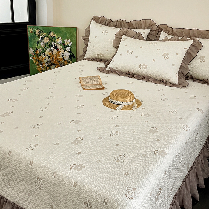 91家纺网 家纺一手货源 找家纺 红夫人 2026春夏新款韩式荷叶边高克重双色提花全凉感凉席三件套【单层不复合】 韩式迎风