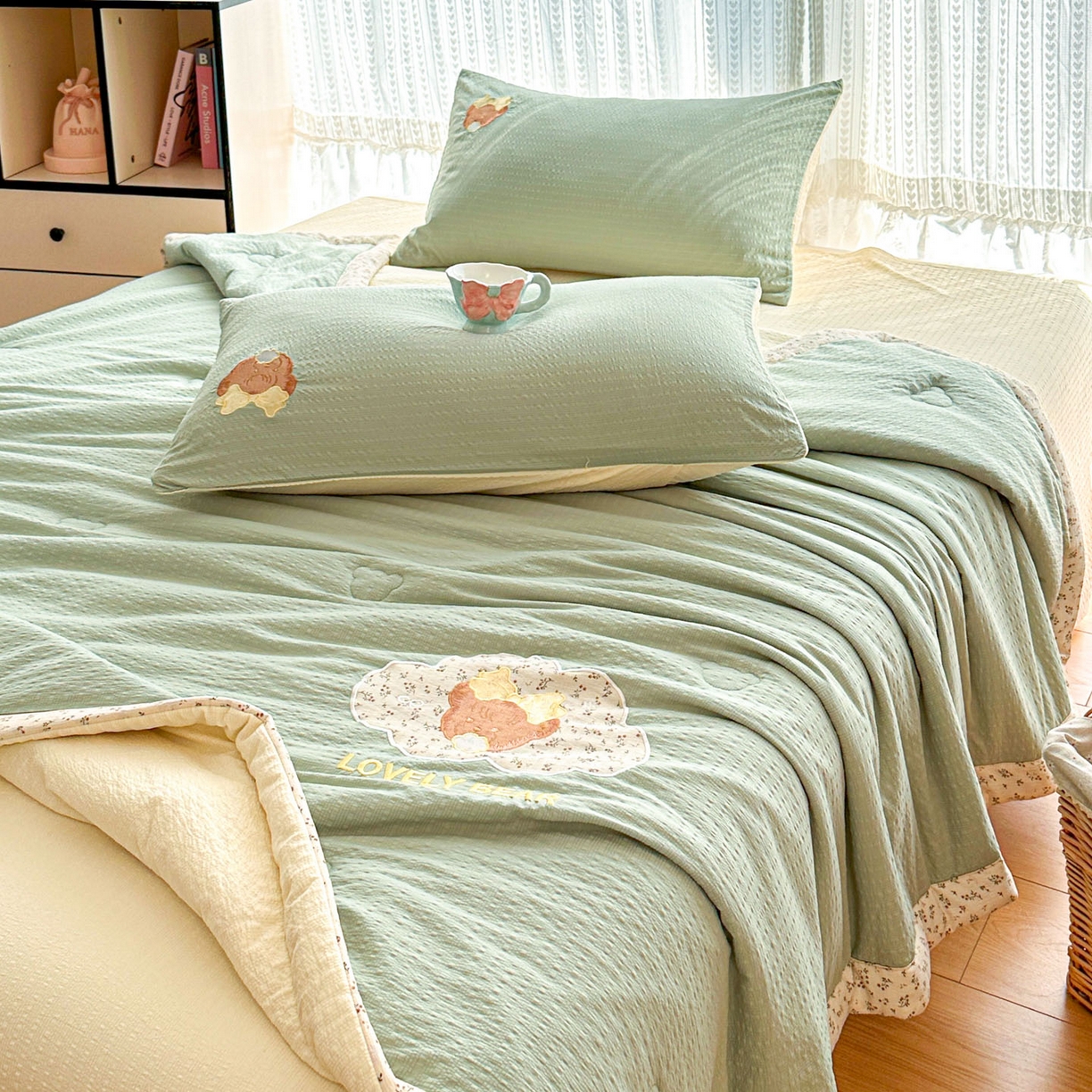 91家纺网 家纺一手货源 找家纺 玉海棠家纺 2026新款泡芙纱夏被夏凉被空调被贴布绣四件套-安妮公主系列 安妮公主-青草绿