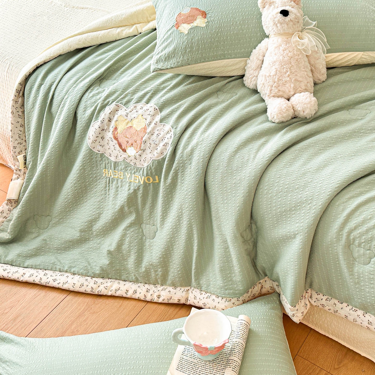 91家纺网 家纺一手货源 找家纺 玉海棠家纺 2026新款泡芙纱夏被夏凉被空调被贴布绣四件套-安妮公主系列 安妮公主-青草绿