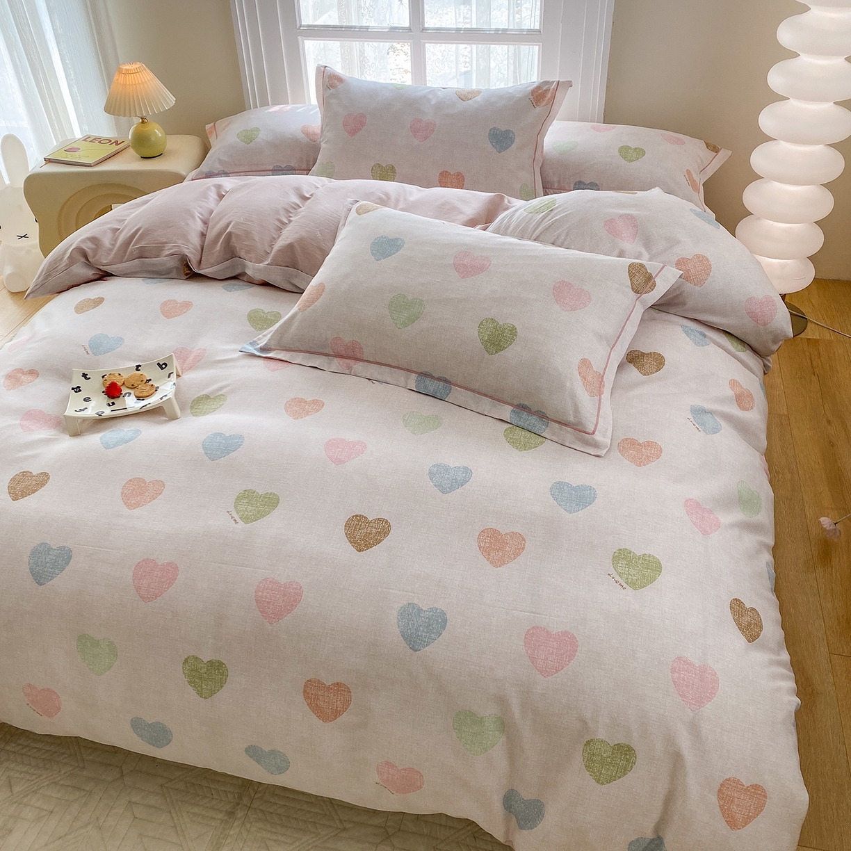 91家纺网 家纺一手货源 找家纺 钰锦铂2026新款直播爆款全棉四件套13070吊边床单一字绣印花纯棉三件套四件套 初心-粉