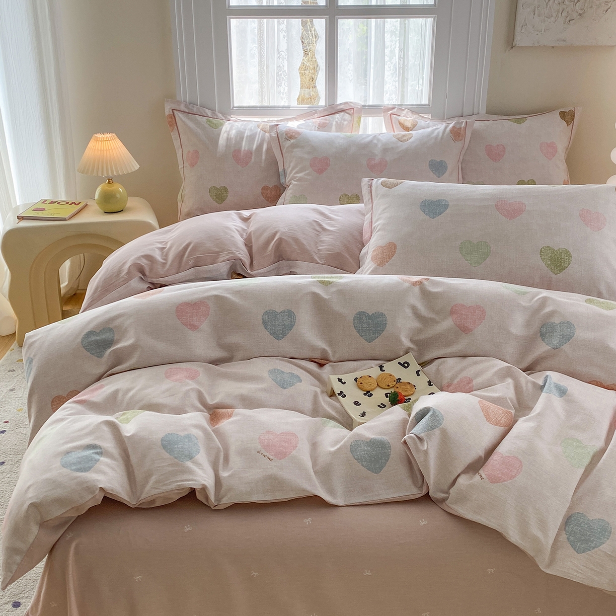 91家纺网 家纺一手货源 找家纺 钰锦铂2026新款直播爆款全棉四件套13070吊边床单一字绣印花纯棉三件套四件套 初心-粉