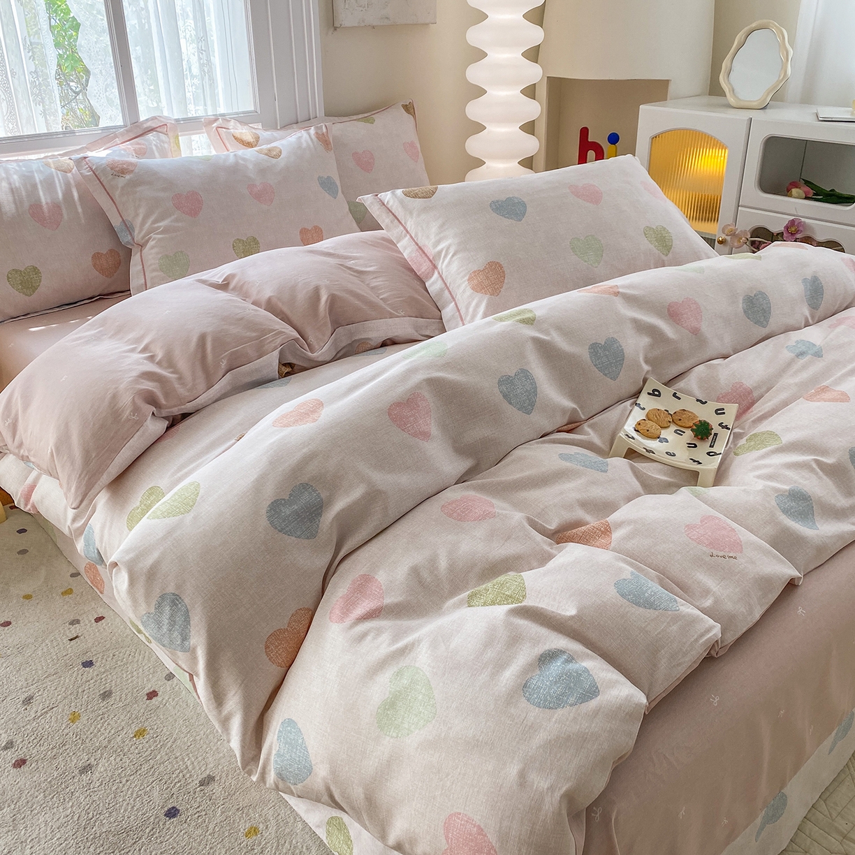 91家纺网 家纺一手货源 找家纺 钰锦铂2026新款直播爆款全棉四件套13070吊边床单一字绣印花纯棉三件套四件套 初心-粉