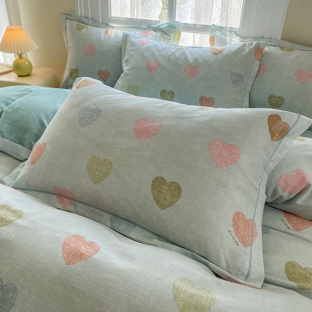 91家纺网 家纺一手货源 找家纺 钰锦铂2026新款直播爆款全棉四件套13070吊边床单一字绣印花纯棉三件套四件套 初心-绿