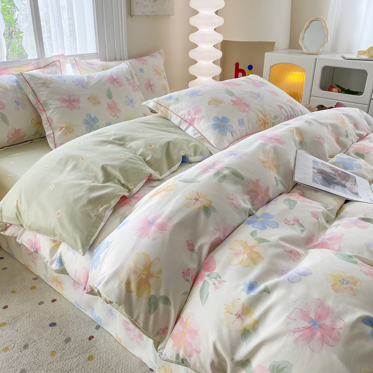 91家纺网 家纺一手货源 找家纺 钰锦铂2026新款直播爆款全棉四件套13070吊边床单一字绣印花纯棉三件套四件套 朵唯-米