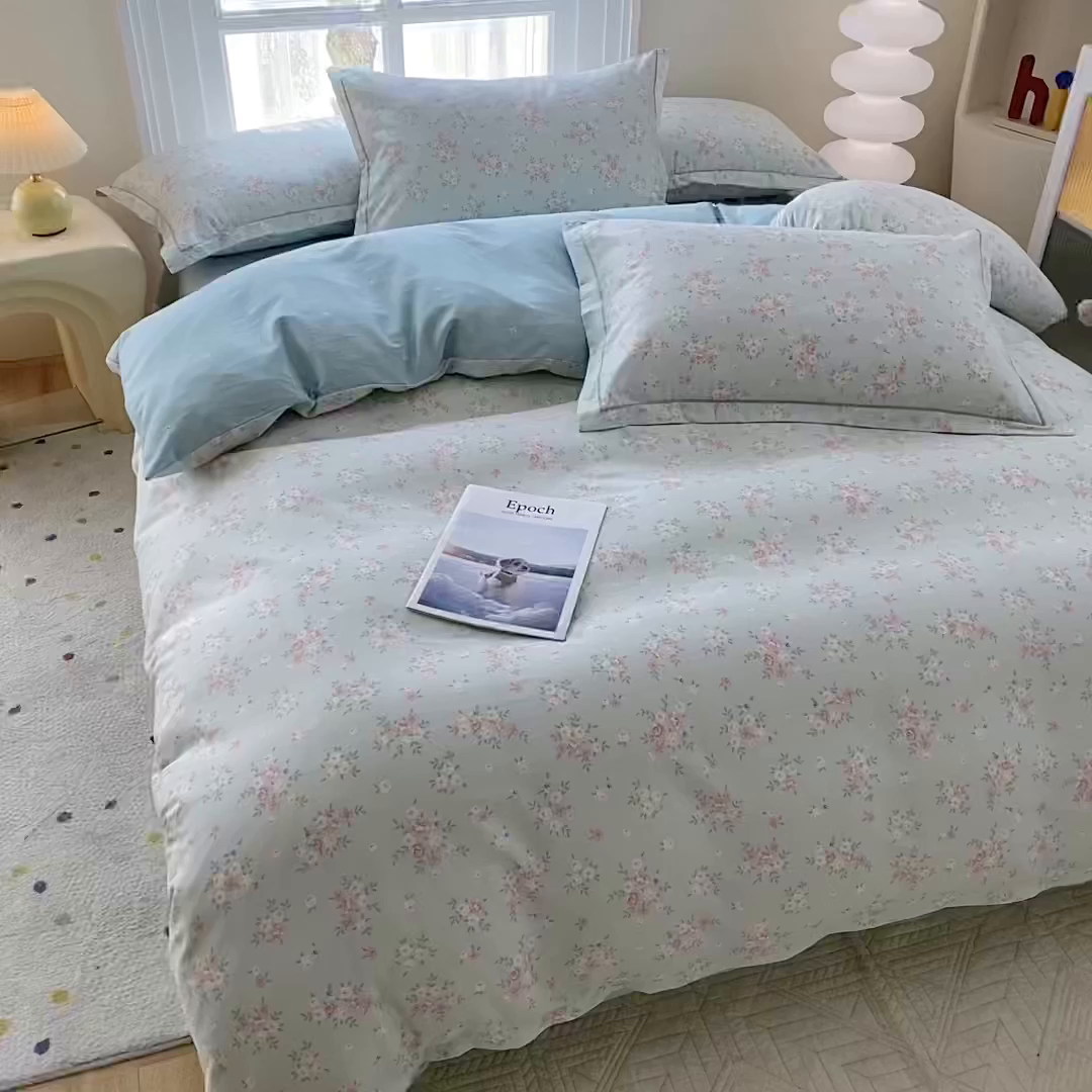 91家纺网 家纺一手货源 找家纺 钰锦铂2026新款直播爆款全棉四件套13070吊边床单一字绣印花纯棉三件套四件套 花香丽影-绿