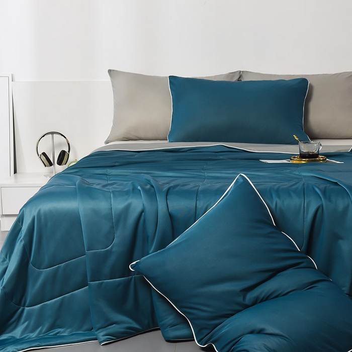 91家纺网 家纺一手货源 找家纺 库里梦家纺 2026新款凉感丝冰激凌夏被夏凉被空调被 蓝+灰