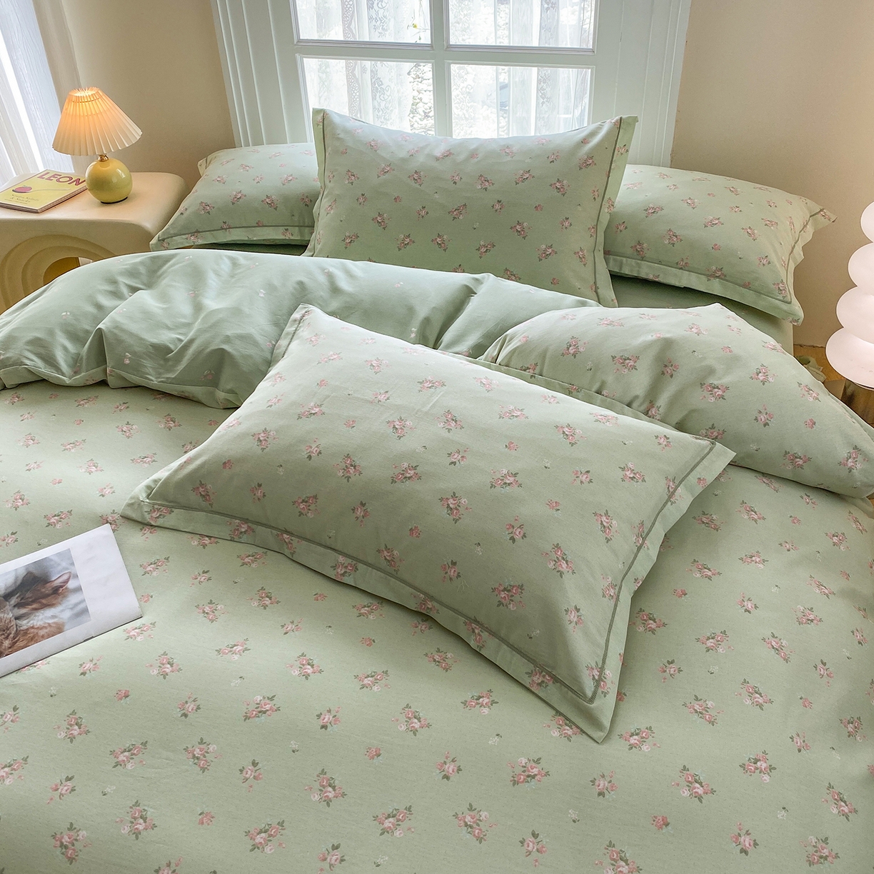 91家纺网 家纺一手货源 找家纺 钰锦铂2026新款直播爆款全棉四件套13070吊边床单一字绣印花纯棉三件套四件套 洛克庄园-绿