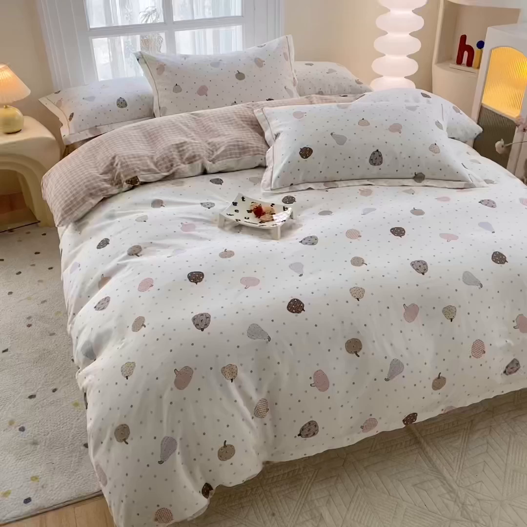 91家纺网 家纺一手货源 找家纺 钰锦铂2026新款直播爆款全棉四件套13070吊边床单一字绣印花纯棉三件套四件套 南瓜多多-米