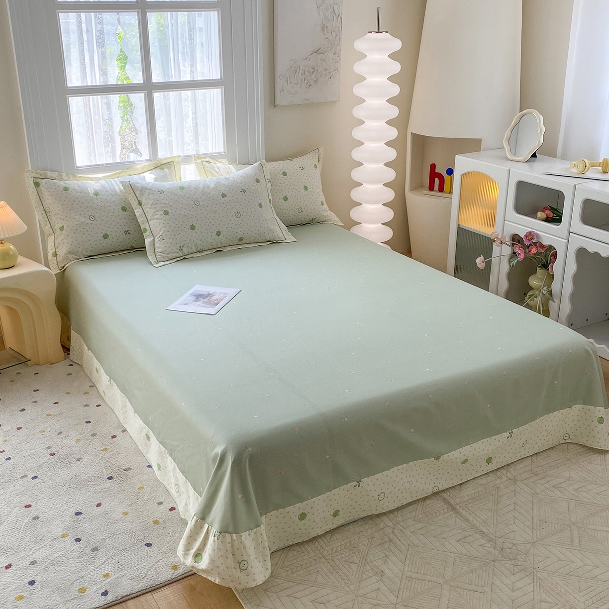 91家纺网 家纺一手货源 找家纺 钰锦铂2026新款直播爆款全棉四件套13070吊边床单一字绣印花纯棉三件套四件套 小苹果-绿