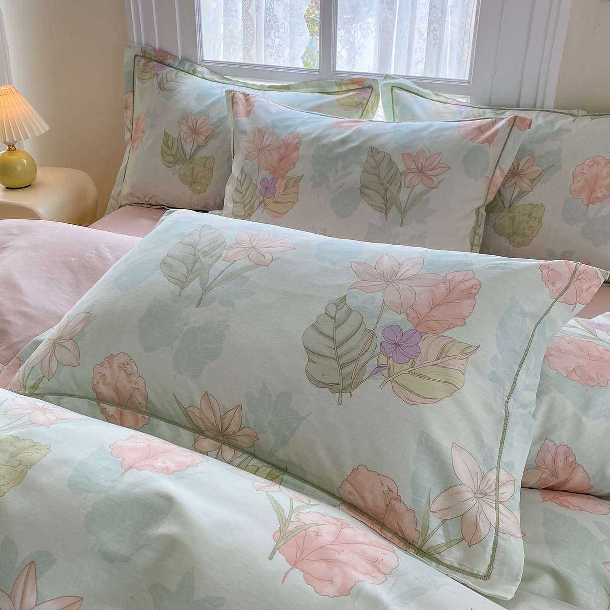 91家纺网 家纺一手货源 找家纺 钰锦铂2026新款直播爆款全棉四件套13070吊边床单一字绣印花纯棉三件套四件套 叶缦-蓝