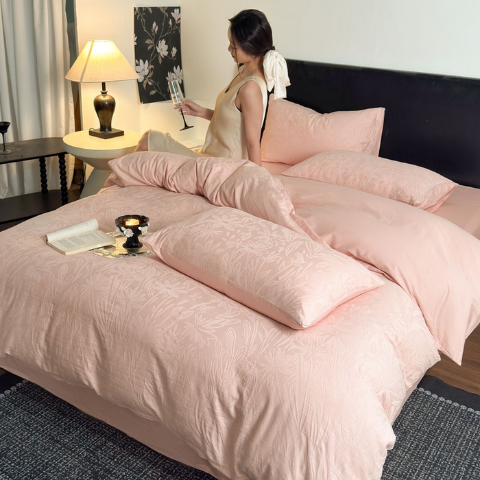 91家纺网 家纺一手货源 找家纺 佰亿莱 2026新款新疆长绒棉60支水洗提花四件套 粉黛